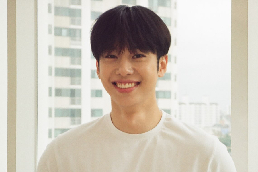 AB6IX’s Kim Dong Hyun Signs With New Agency缩略图