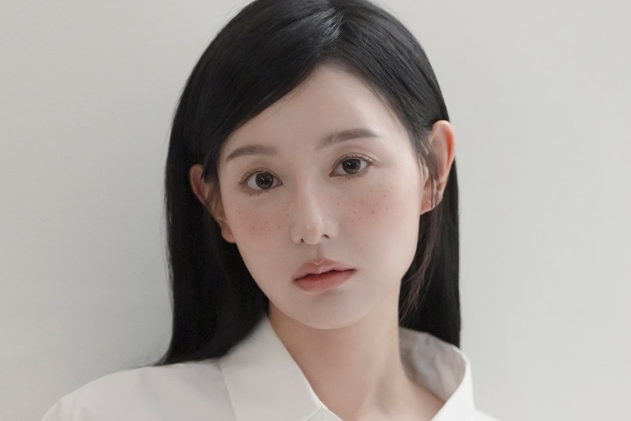 Kim Ji Won Makes Thoughtful Donation To Pediatric Patients缩略图