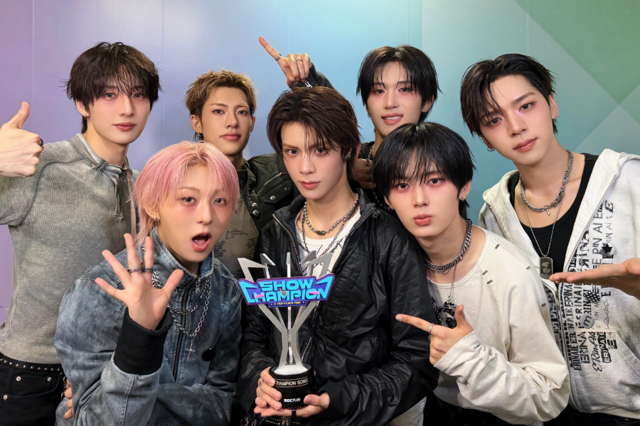 Watch: NouerA Takes Tearful 1st-Ever Win On “Show Champion” With “.exe”; Performances By KARD, POW, And More缩略图