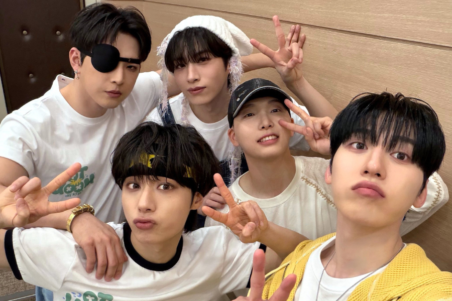 ONEUS Announces Dates And Cities For 2026 World Tour “FULL MOON”缩略图