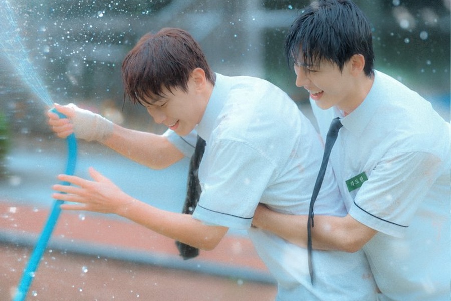 Watch: Seong In Ho And Kim Do Min Become More Than Friends In Teaser For New BL Drama “Summertime”缩略图