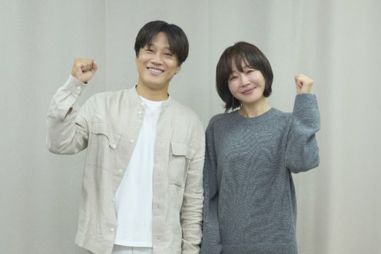 Cha Tae Hyun And Uhm Ji Won Confirmed For New Comedy Film “Two Cops And Five Kids”缩略图