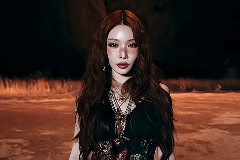 Watch: Chungha Unveils Comeback Date With Teaser For New Digital Single “México”缩略图