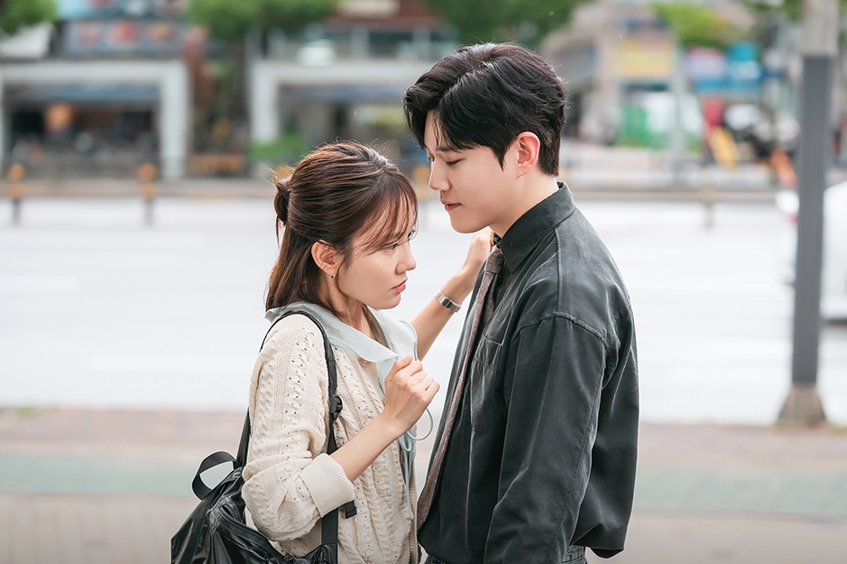 Jung Min Ah And Dong Ha Go From Bickering To Falling In Love In New Drama “Mission: Mompossible”缩略图