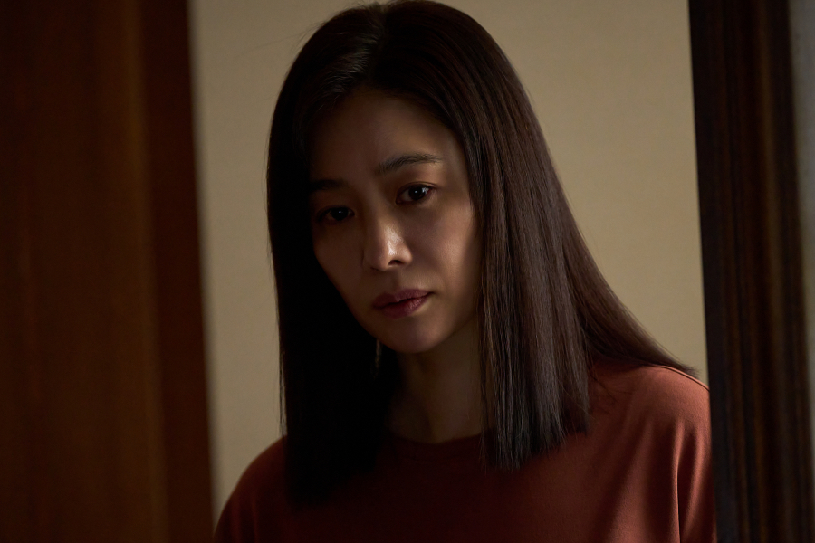 Kim Hyun Joo Is Torn Between Hope And Unease When Her Missing Son Returns After 9 Years In “Paradise Lost”缩略图