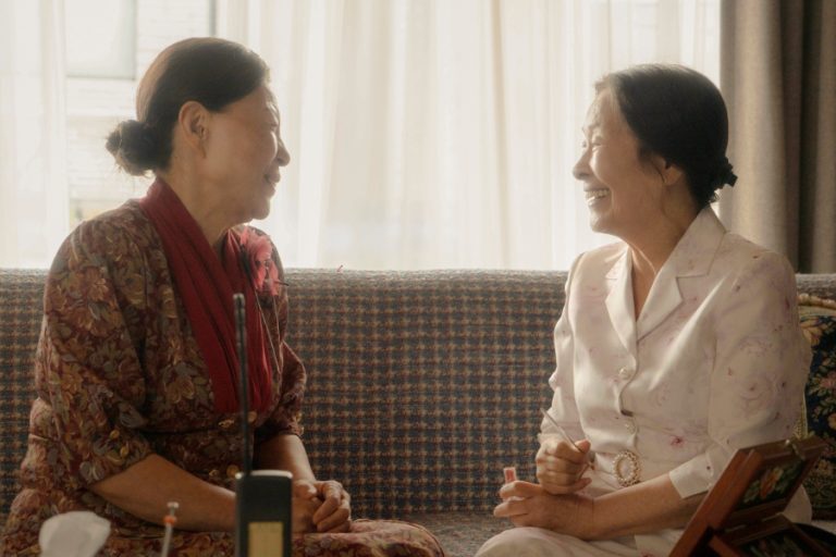 Kim Hye Ja And Cha Mi Kyung Revisit A Lifelong Friendship As Memories Fade In “Still Shining”缩略图