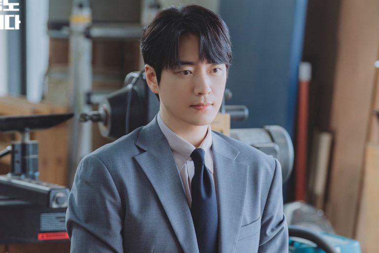 Lee Jun Hyuk Steps Up To Solve An Unexpected Crisis In “The Ordinary Jackpot”缩略图