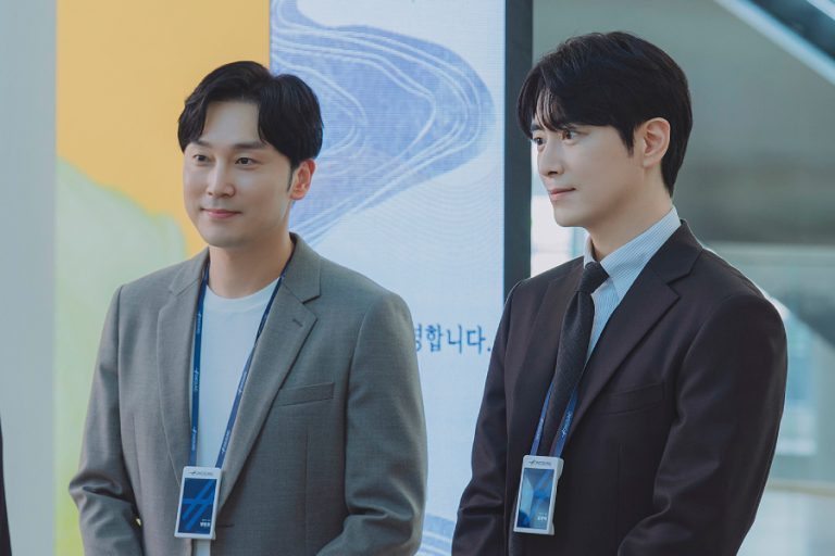 Lee Jun Hyuk And Seo Hyun Woo Find A New Rhythm As Colleagues In “The Ordinary Jackpot”缩略图