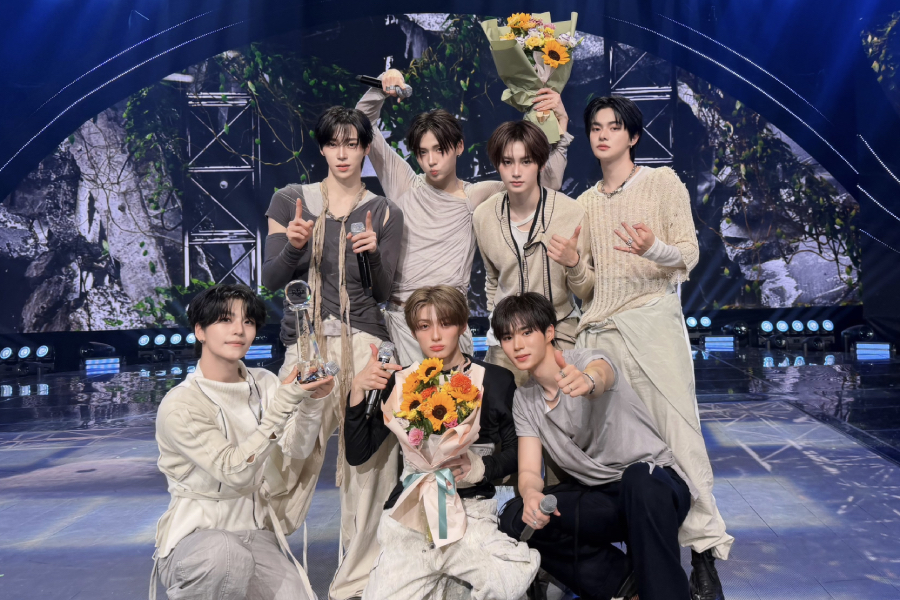 Watch: ALPHA DRIVE ONE Takes 3rd Win For “BORN DIRE” On “Music Bank”; Performances By Taemin, MONSTA X, And More缩略图