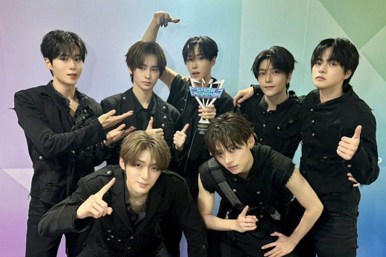 Watch: ALPHA DRIVE ONE Takes 2nd Win For “BORN DIRE” On “Show Champion”; Performances By NEXZ, SF9, And More缩略图