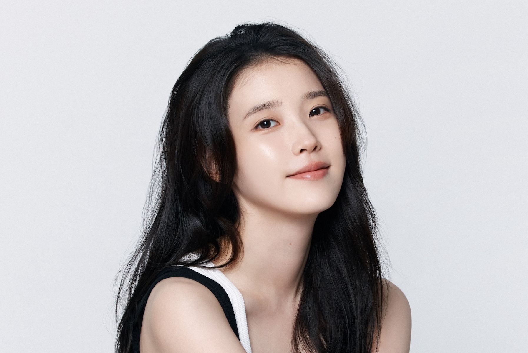 Listen: IU Surprises With Teaser For New Digital Single缩略图