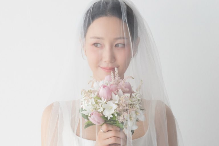 Lee Yoo Young Welcomes Second Child缩略图
