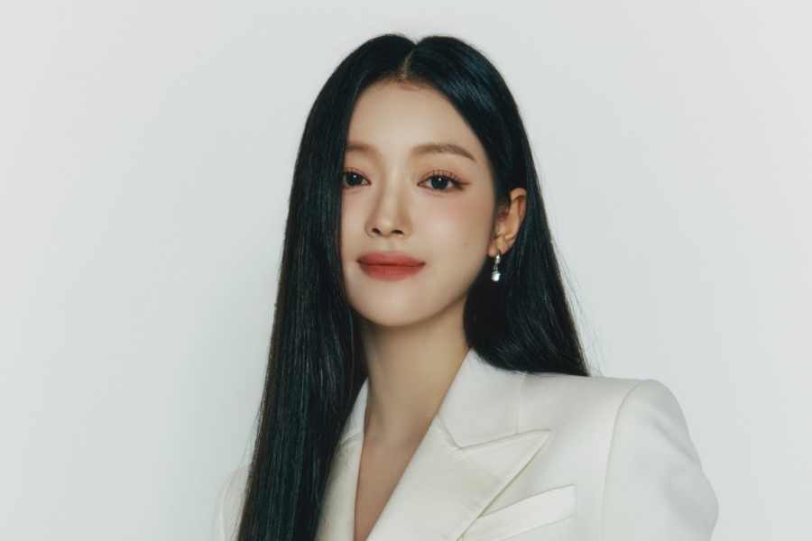 OH MY GIRL’s YooA Signs With New Agency缩略图