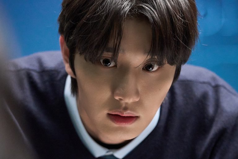 Kim Jae Won Is A Warmhearted Applicant Who Begins To Question Who He Can Trust In “Final Interview”缩略图