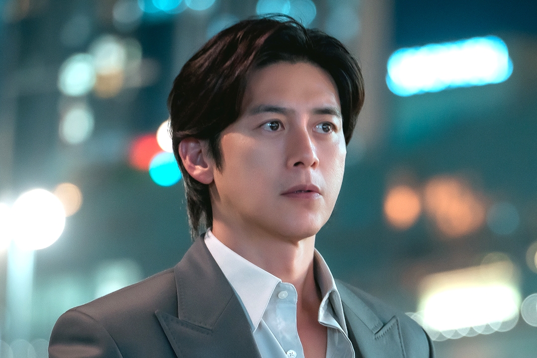 Go Soo Makes A Dashing Return To The Romance Genre After 15 Years In “Nine To Six”缩略图