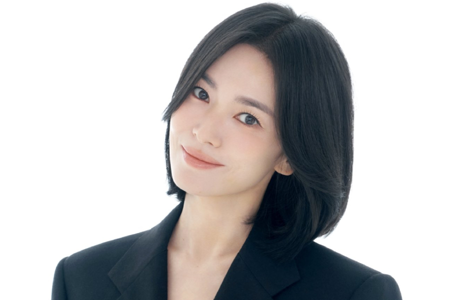 Song Hye Kyo Signs With New Agency + Stuns In New Profile Photos缩略图