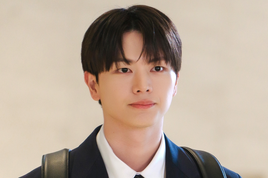 Yook Sungjae Is A New Hire Who Changes Park Min Young’s Life In Romance Drama “Nine To Six”缩略图