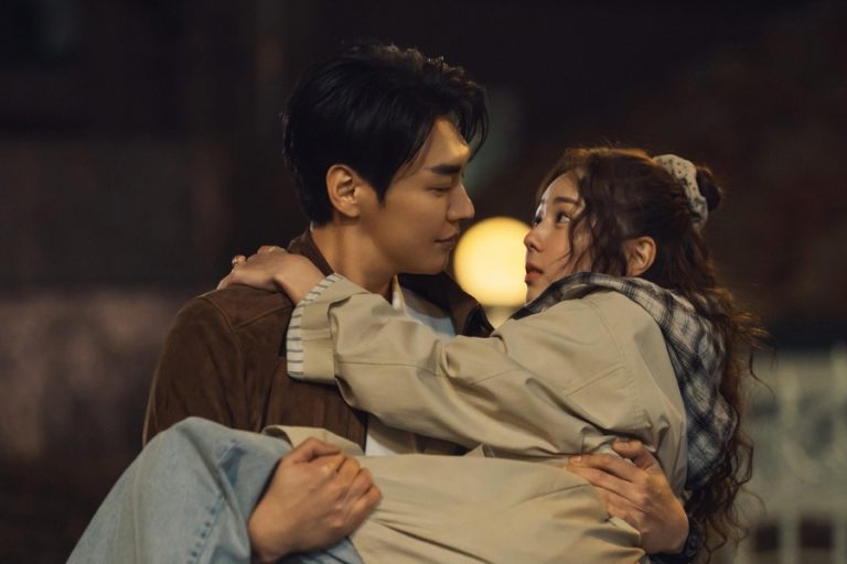 Kim Young Kwang And Chae Soo Bin Go On A Romantic Date In “Take Charge Of My Heart”缩略图