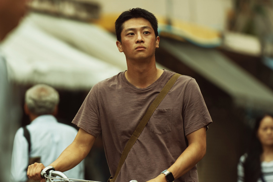 Lee Sin Young Relies On Animal Instincts As A Hearing-Impaired Killer In New Film “Triste Tropiques”缩略图